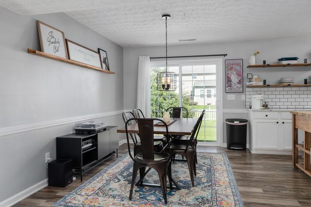 1380 Celtic Drive, Pataskala, OH 43062