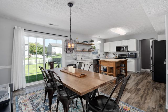 1380 Celtic Drive, Pataskala, OH 43062
