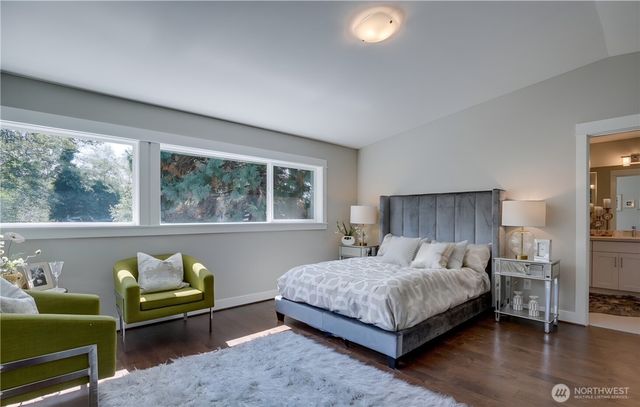 5942 21st Avenue SW, Seattle, WA 98106