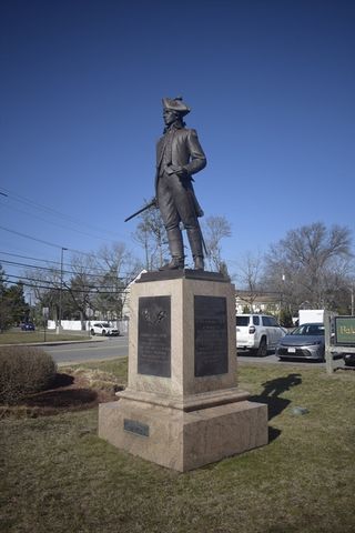 3 Baldwin Green Cmn 104, Woburn, MA 01801