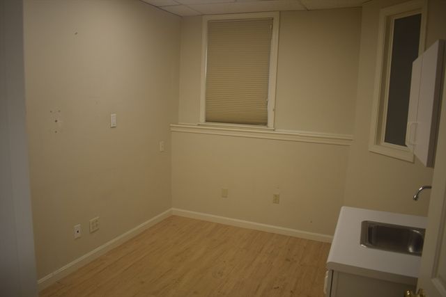 3 Baldwin Green Cmn 104, Woburn, MA 01801