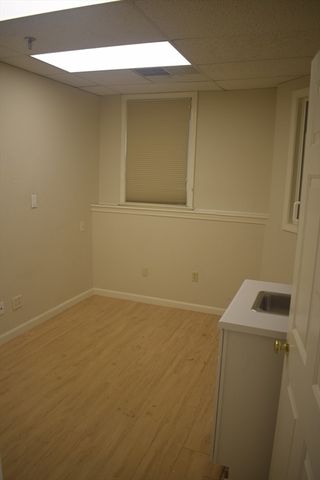 3 Baldwin Green Cmn 104, Woburn, MA 01801