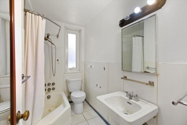 7206 Oak Avenue 1SW, River Forest, IL 60305