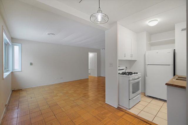 7206 Oak Avenue 1SW, River Forest, IL 60305