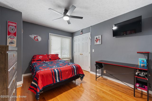 10212 Stone School Rd, Prospect, KY 40059