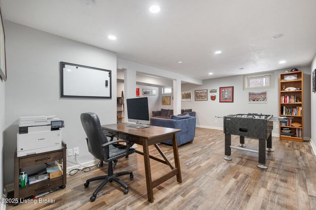 10212 Stone School Rd, Prospect, KY 40059