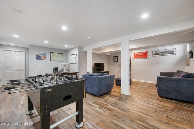 10212 Stone School Rd, Prospect, KY 40059