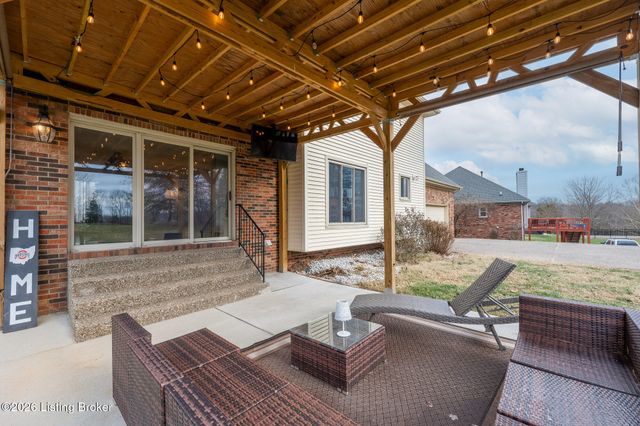 10212 Stone School Rd, Prospect, KY 40059