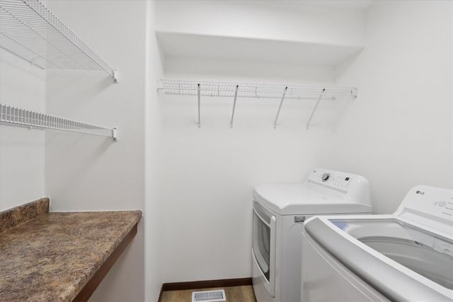 1835 Wrigley Street, Ely, IA 52227