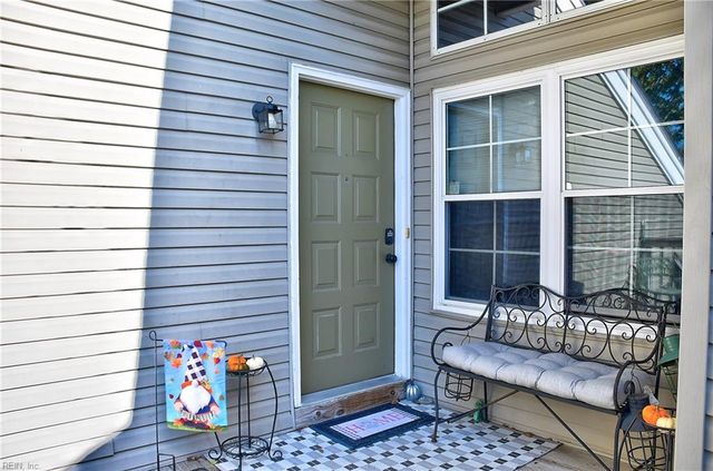 5080 Heathglen CIR, Virginia Beach, VA 23456