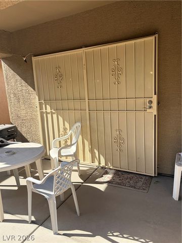 6131 Saddle Horse Avenue, Las Vegas, NV 89122