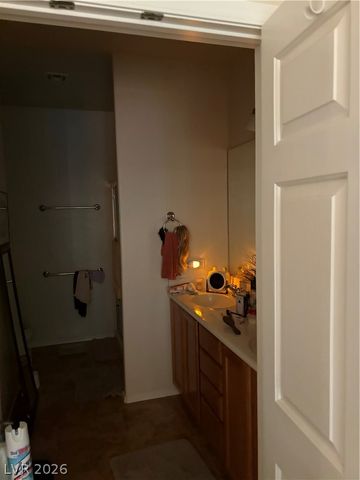 6131 Saddle Horse Avenue, Las Vegas, NV 89122