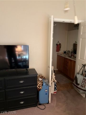 6131 Saddle Horse Avenue, Las Vegas, NV 89122