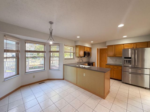 232 Brownstone Court, Westerville, OH 43081