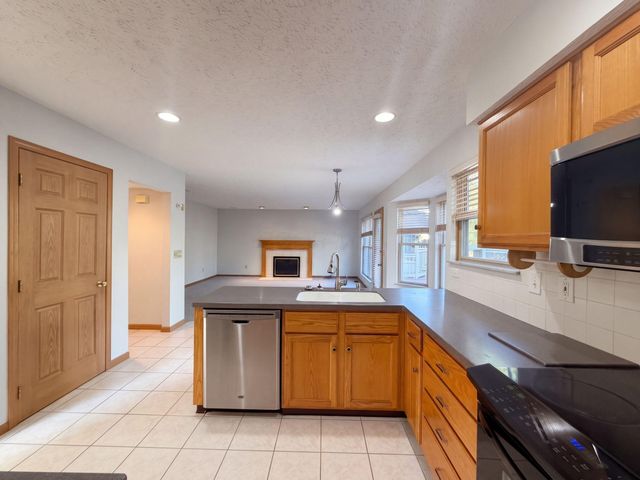 232 Brownstone Court, Westerville, OH 43081