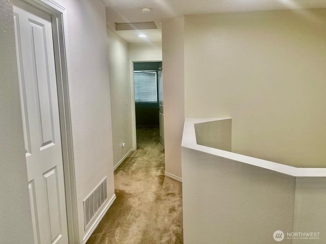 630 SE 67th Lane SE, Auburn, WA 98092