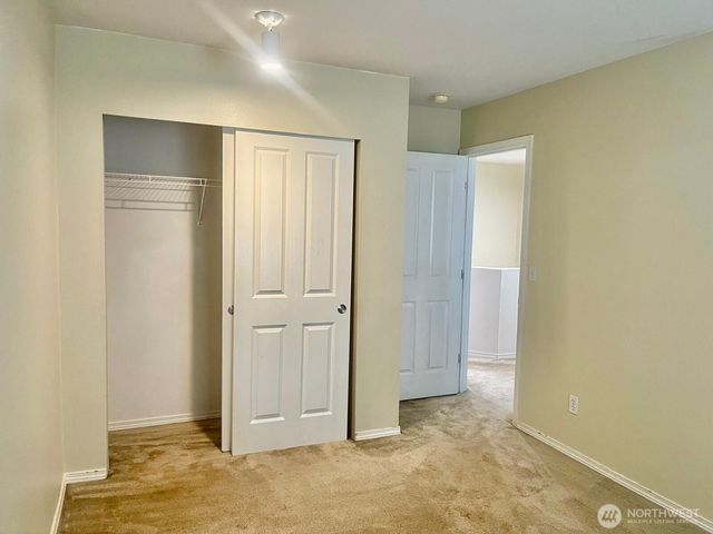 630 SE 67th Lane SE, Auburn, WA 98092