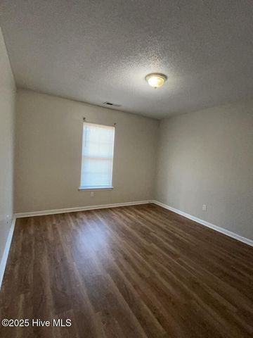 2037 Brandymill Lane, Jacksonville, NC 28546