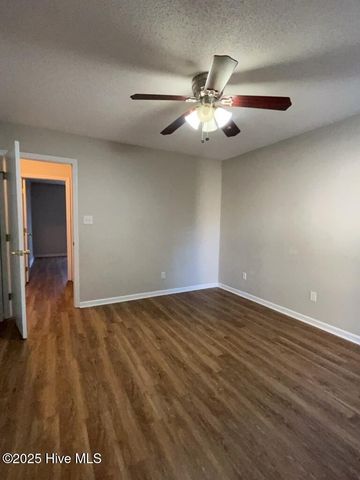 2037 Brandymill Lane, Jacksonville, NC 28546