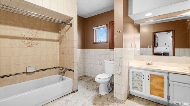 123 Peter Street, Buffalo, NY 14207