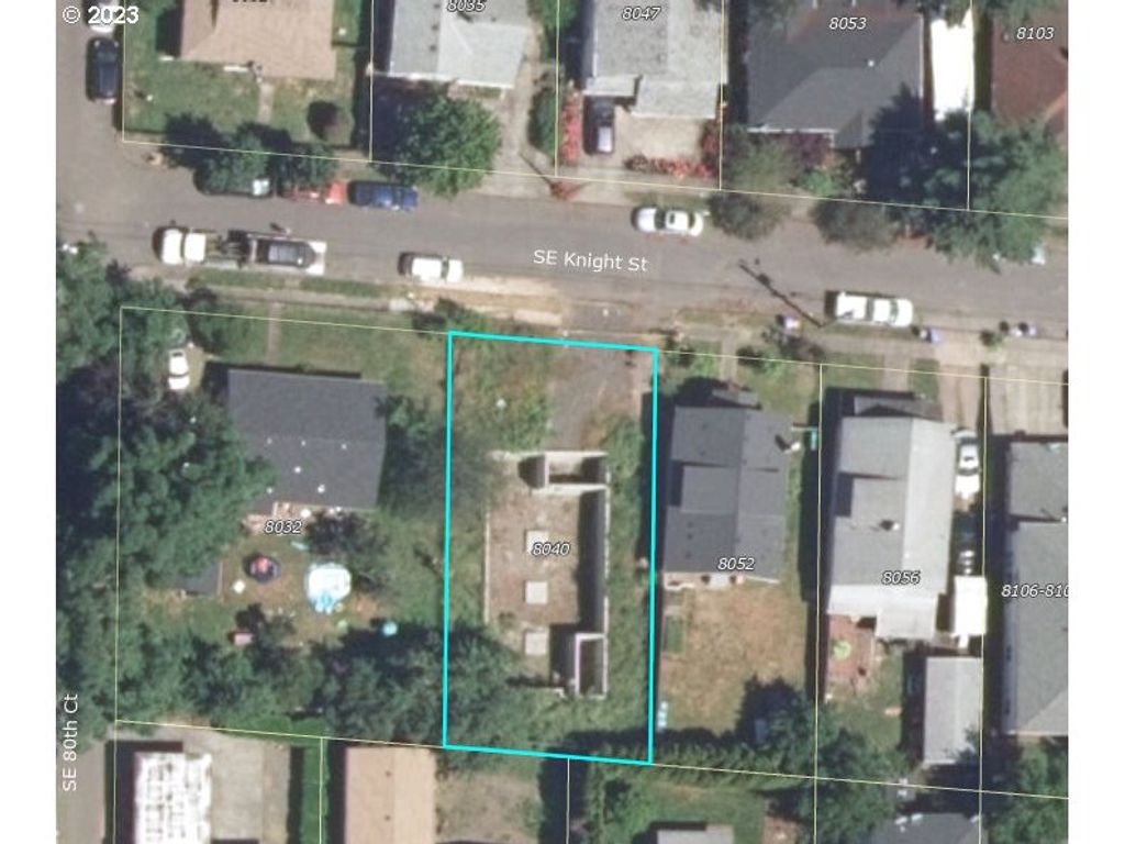 8040 Se KNIGHT St, Portland, OR 97206