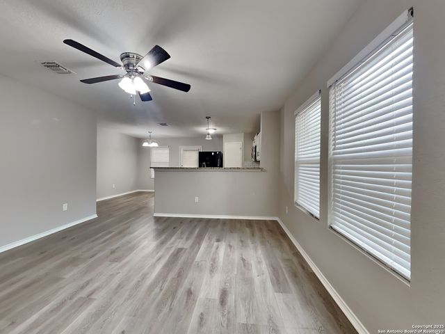 6647 Hartnet, Converse, TX 78109