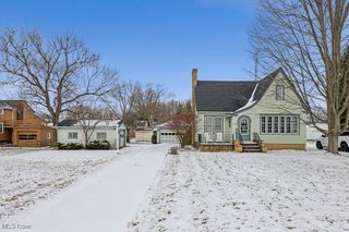 576 W Ohio Avenue, Sebring, OH 44672