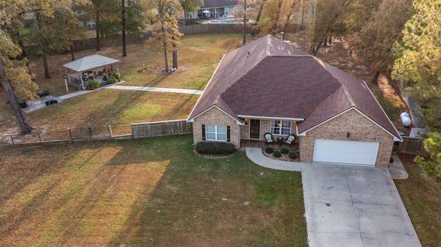203 Lariat Lane, Livingston, TX 77351