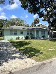 13 Solano Ave., St Augustine, FL 32080