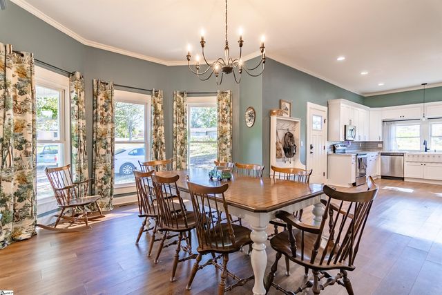 6025 Mountain View Road, Taylors, SC 29687