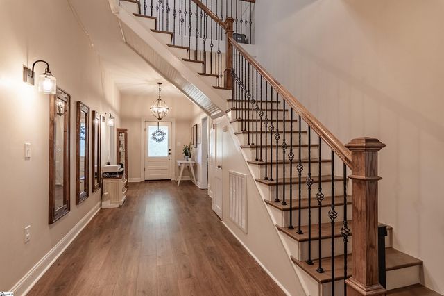 6025 Mountain View Road, Taylors, SC 29687