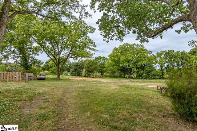 6025 Mountain View Road, Taylors, SC 29687