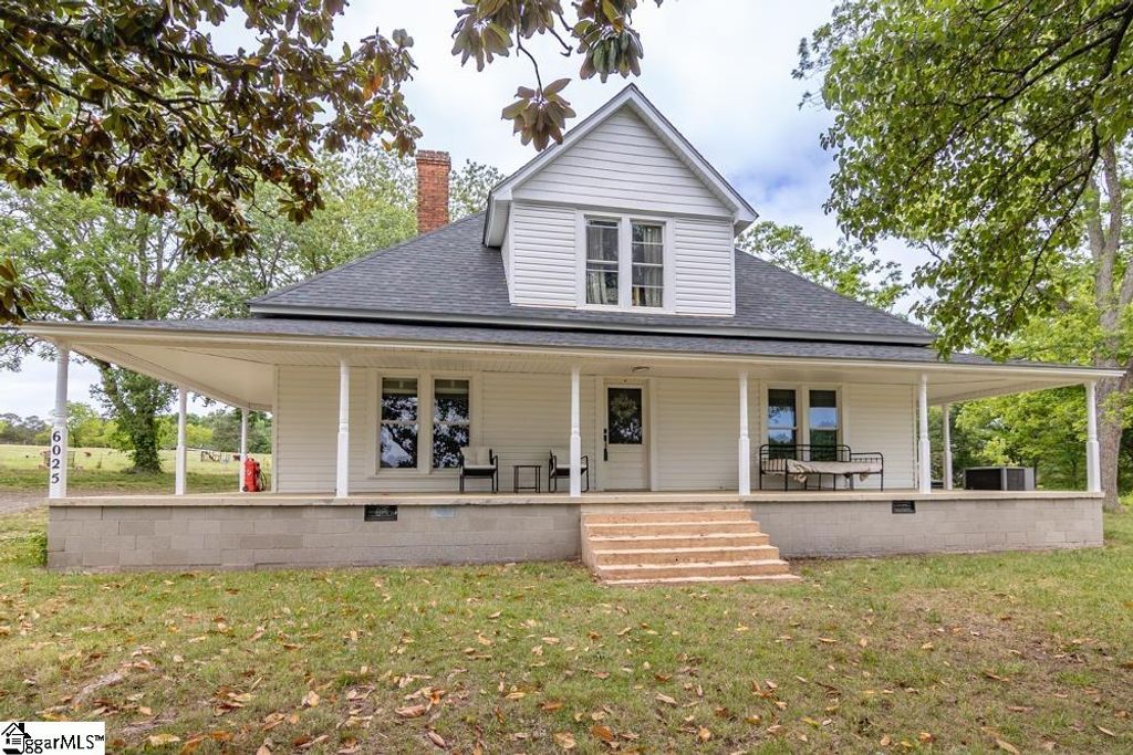 6025 Mountain View Road, Taylors, SC 29687