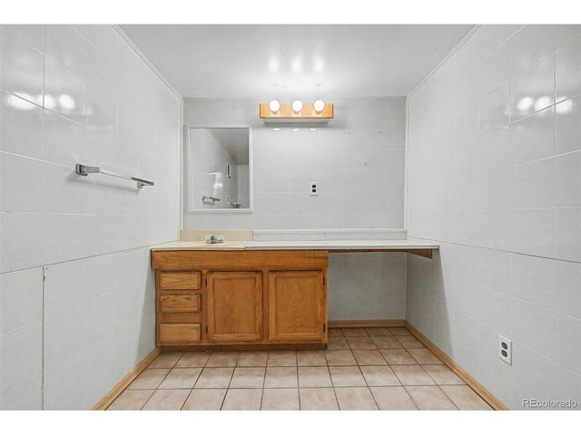 5009 Uvalda St, Denver, CO 80239