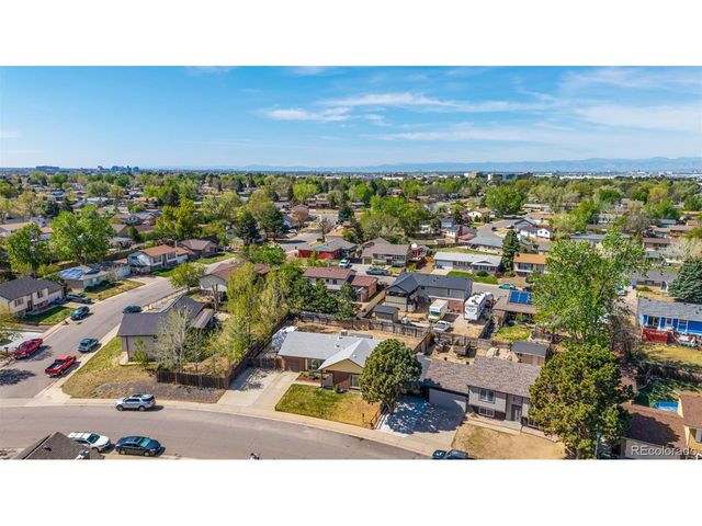 5009 Uvalda St, Denver, CO 80239