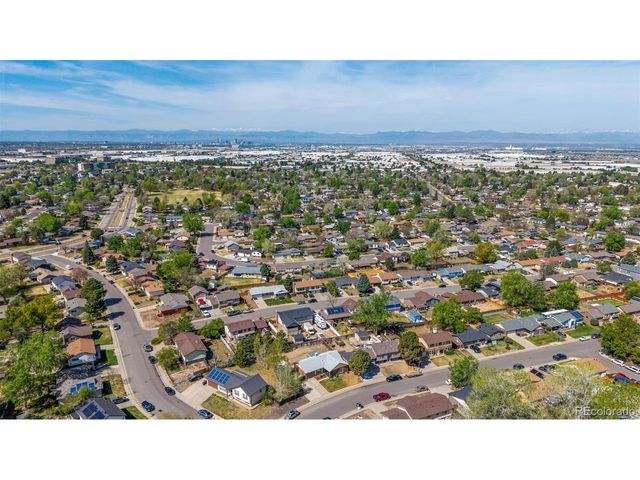 5009 Uvalda St, Denver, CO 80239