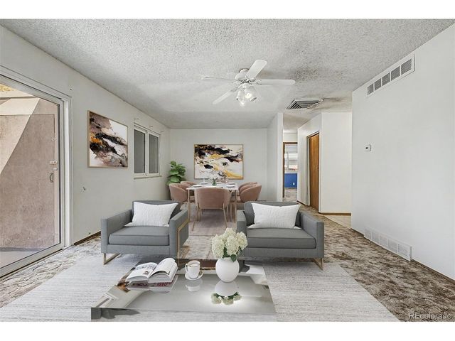 5009 Uvalda St, Denver, CO 80239