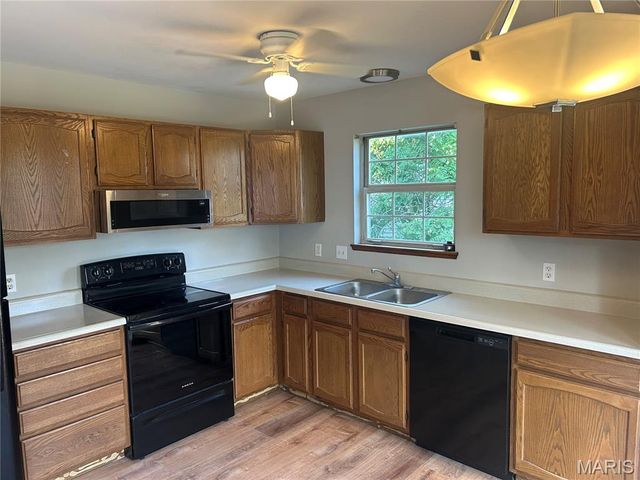 195 Harvest Moon Court C, St Peters, MO 63304