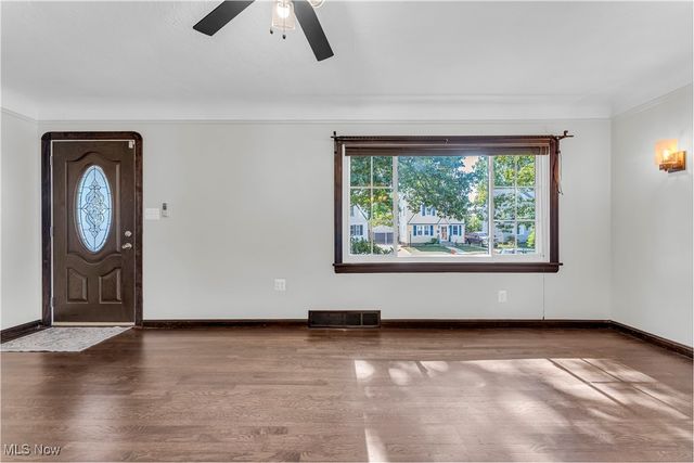 18006 Ponciana Avenue, Cleveland, OH 44135