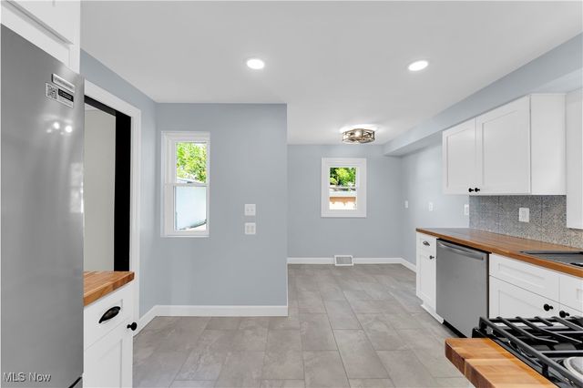 18006 Ponciana Avenue, Cleveland, OH 44135