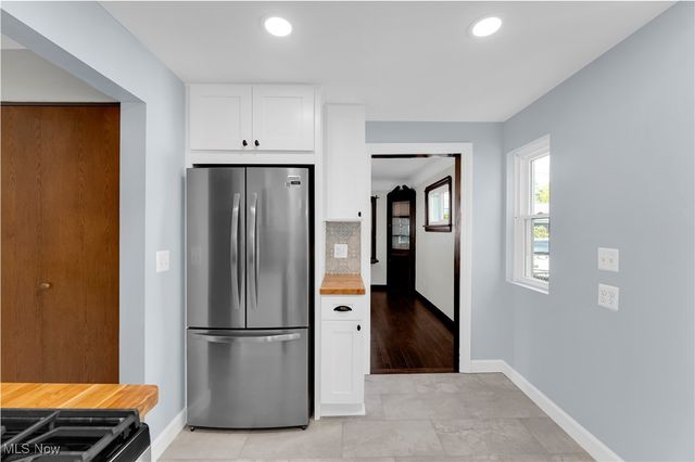 18006 Ponciana Avenue, Cleveland, OH 44135