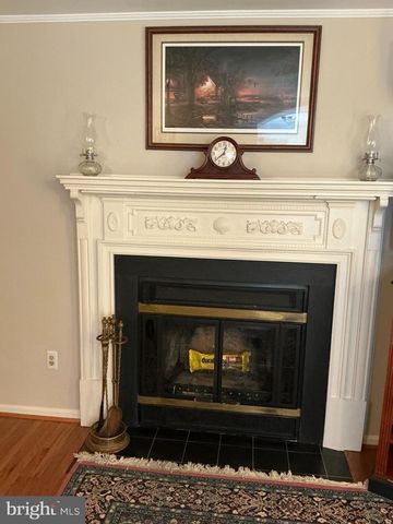 1005 HYDE PARK DR, Annapolis, MD 21403