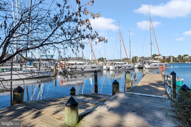 1005 HYDE PARK DR, Annapolis, MD 21403