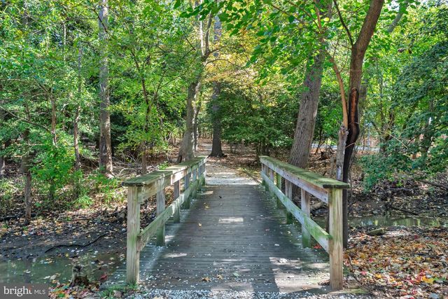 1005 HYDE PARK DR, Annapolis, MD 21403