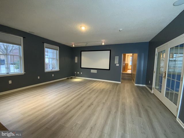 1100 CENTER ST, Coal Township, PA 17866