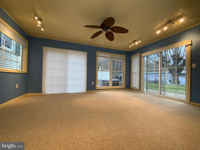 1100 CENTER ST, Coal Township, PA 17866