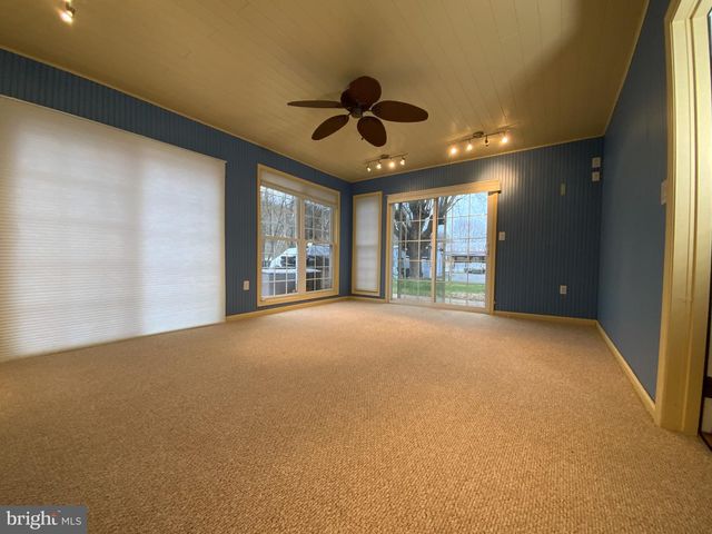 1100 CENTER ST, Coal Township, PA 17866