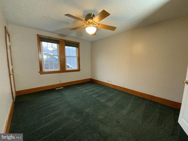 1100 CENTER ST, Coal Township, PA 17866