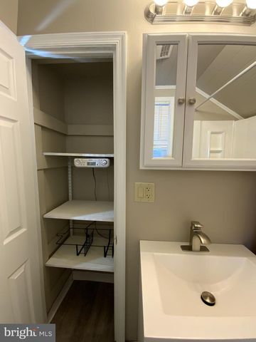 1100 CENTER ST, Coal Township, PA 17866