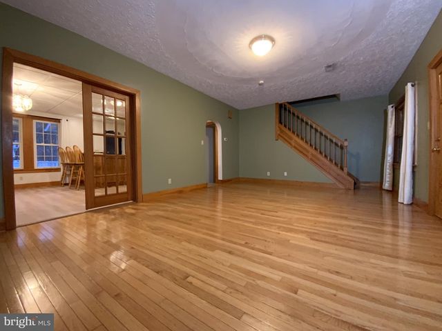 1100 CENTER ST, Coal Township, PA 17866